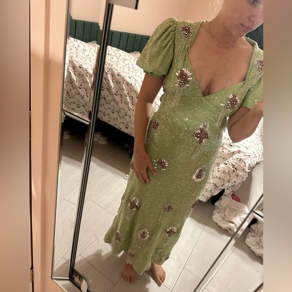 Titian Crystal Embellished Green Apple Sequin Dress - Picture 16 of 16